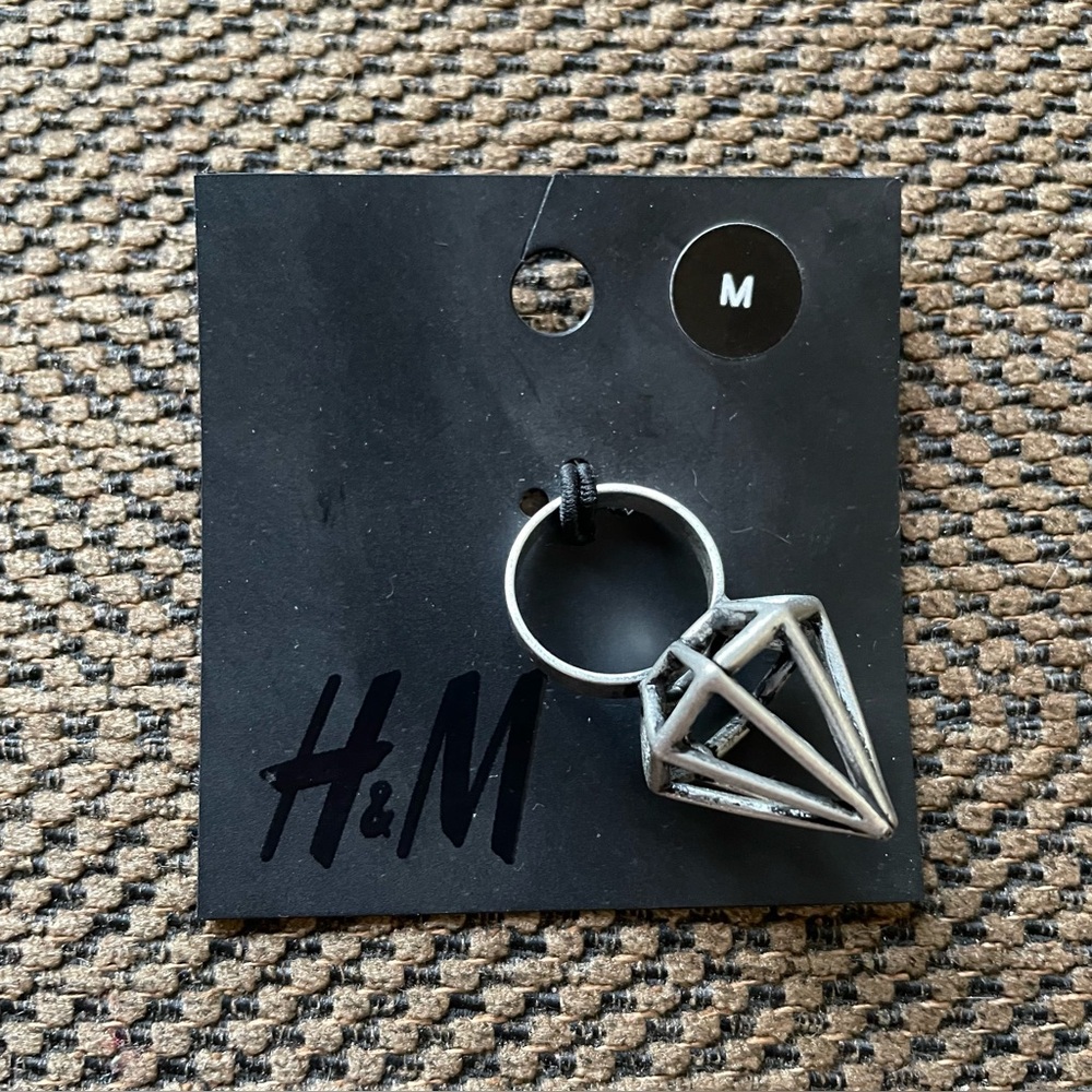 Metal 3D Diamond Jewel Shape Medium Ring, H&M